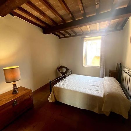 Casa Vacanze Luna トーディ エクステリア 写真